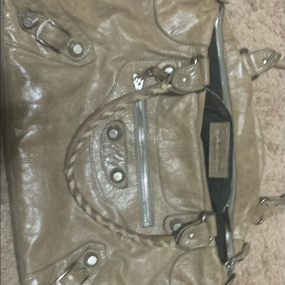 Balenciaga purse 👜